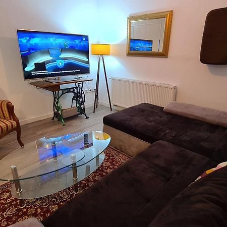 Appartement Lavendel, Ferienwohnung Mit Eigenem Eingang Wie Ein Kleines Haus Bad Salzuflen Exterior foto