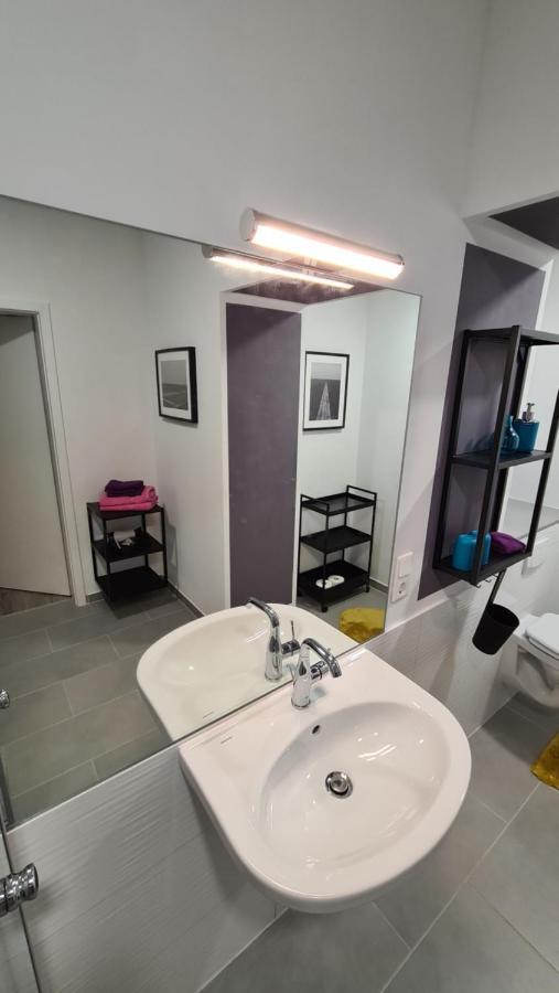 Appartement Lavendel, Ferienwohnung Mit Eigenem Eingang Wie Ein Kleines Haus Bad Salzuflen Exterior foto